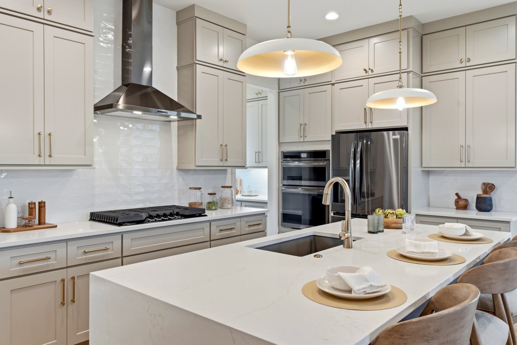 1813 Bennett - Revolution Homes Raleigh